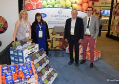 Marianne Bondyra, Luana Magliulo Gallo. Paul Marier and Carlos E. Bermudez Douaihi from Capespan North America